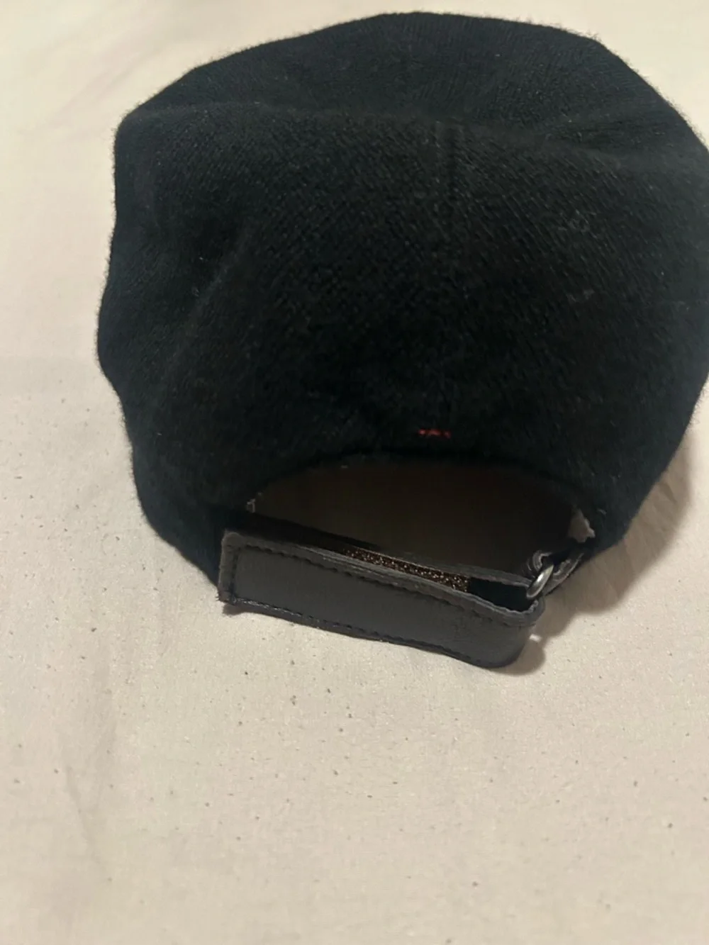 Quince Men's Black Baseball Cap with Minimal Profile